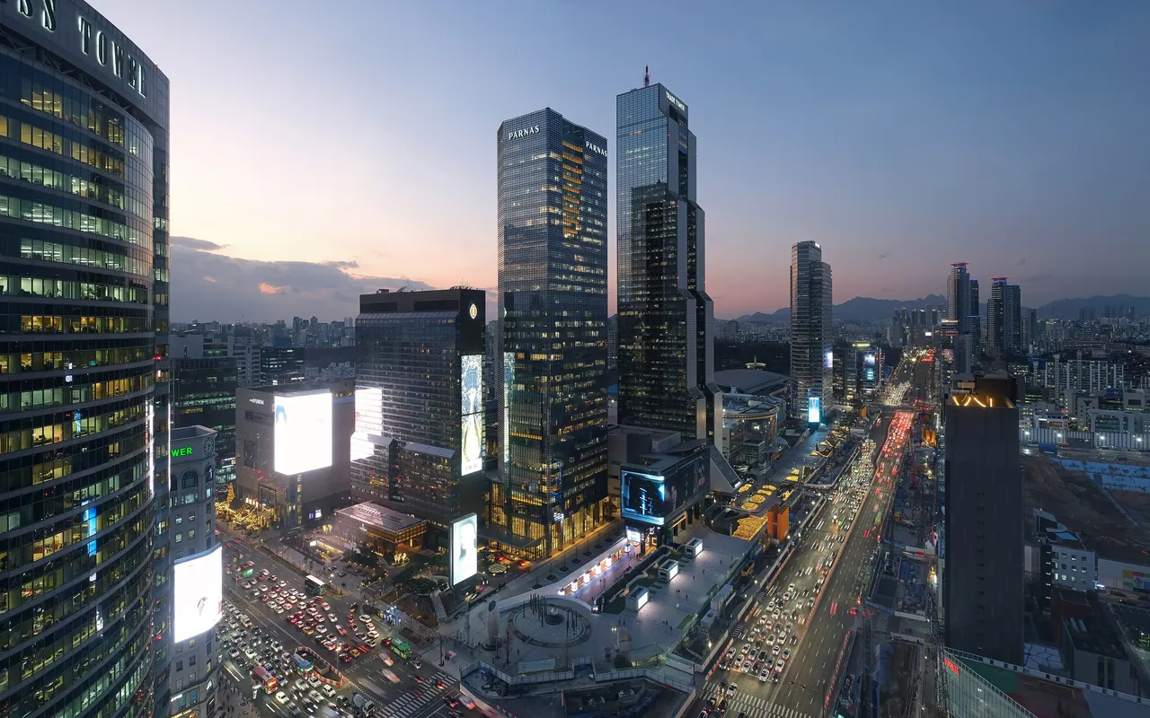 Teheran-ro, Gangnam